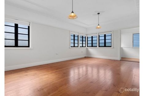 29 Oxley Dr, Holland Park, QLD 4121