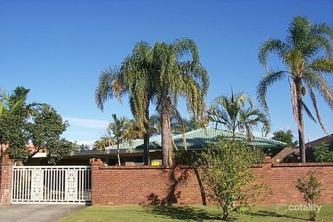 12 Coobowie St, Broadbeach Waters, QLD 4218