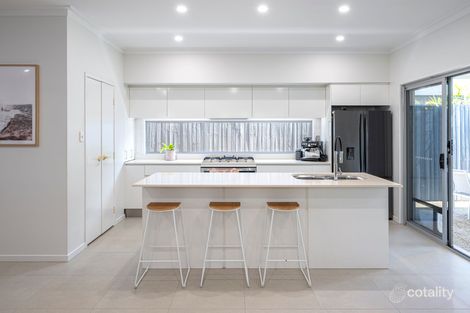 Property photo of 70 Raceview Avenue Hendra QLD 4011