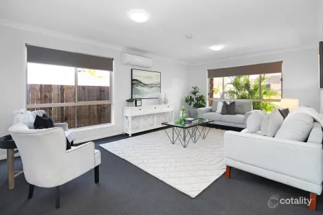 Property photo of 5 Wivenhoe Place Runcorn QLD 4113