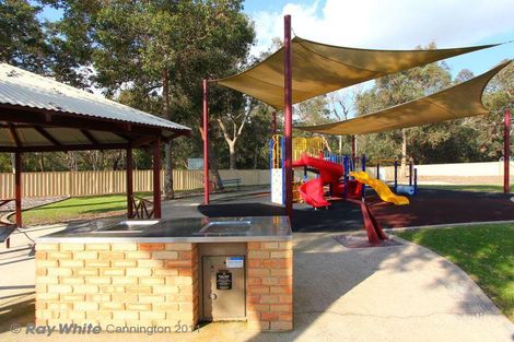 Property photo of 82 Baxter Close Huntingdale WA 6110