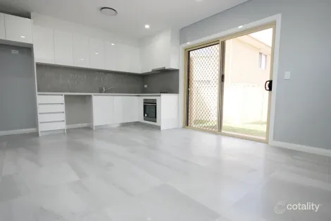 9 Eshelby St, Green Valley, NSW 2168