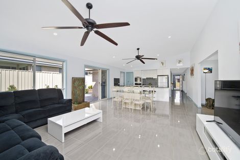 Property photo of 13 Kara Close Lake Cathie NSW 2445