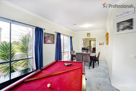 Property photo of 1 Cofton Street Caroline Springs VIC 3023