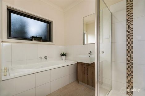 Property photo of 21 Skeeter Drive Mernda VIC 3754