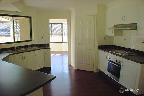Property photo of 10 Freesia Crescent Bomaderry NSW 2541