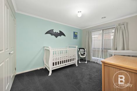 Property photo of 9 Menhennet Drive Delacombe VIC 3356