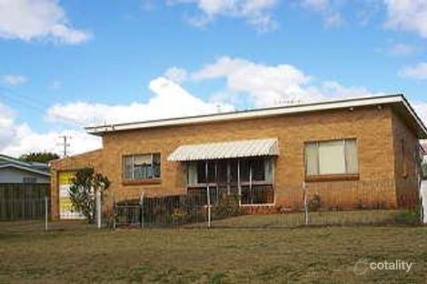 8 Wombyra St, Newtown, QLD 4350