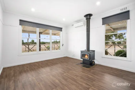 Property photo of 210 Brownes Road Anakie VIC 3213