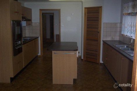 Property photo of 139 Somerton Park Road Sale VIC 3850