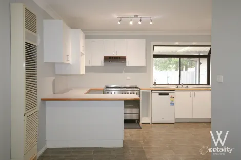 Property photo of 22 Lawson Crescent Orange NSW 2800