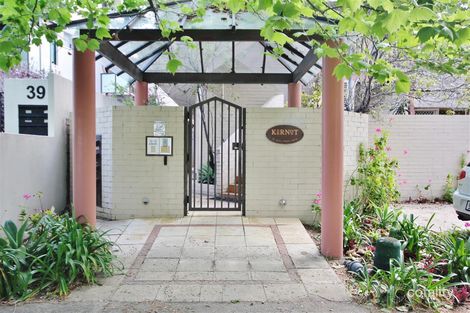 10/37 Mill Point Rd, South Perth, WA 6151