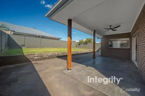Property photo of 84 Belay Drive Vincentia NSW 2540