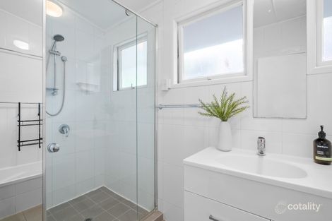 Property photo of 23 The Esplanade St Lucia QLD 4067