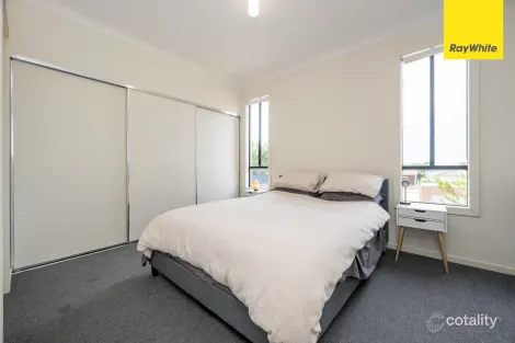 Property photo of 32/9 Petrea Place Harkness VIC 3337