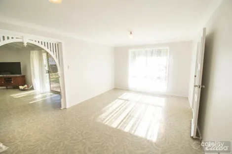 Property photo of 6 Harvey Road Forest Hill QLD 4342