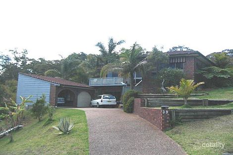 39 Cabbage Tree Ave, Avoca Beach, NSW 2251