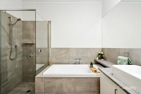 Property photo of 10/14 Finniss Street Marion SA 5043