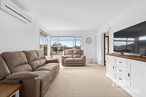 Property photo of 28 St Lukes Avenue Brownsville NSW 2530