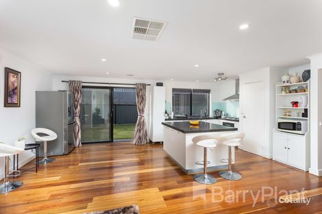 Property photo of 4 Grainger Circuit Point Cook VIC 3030