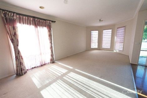 Property photo of 23 Wisla Circuit Roxburgh Park VIC 3064