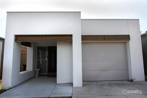 Property photo of 30 Burswood Drive Wyndham Vale VIC 3024