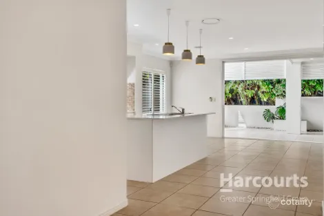Property photo of 7 Waratah Crescent Springfield Lakes QLD 4300
