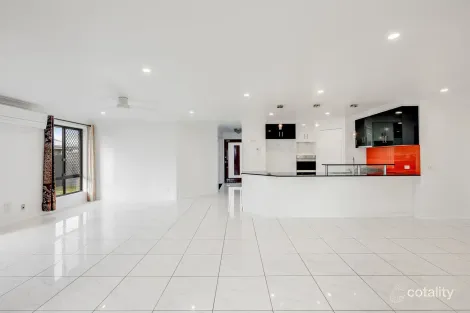 Property photo of 15 Vinnicombe Street Kearneys Spring QLD 4350