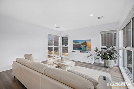 Property photo of 60 Erskine Loop Googong NSW 2620