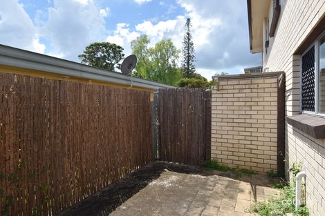 Property photo of 2/17 Fletcher Street West Gladstone QLD 4680