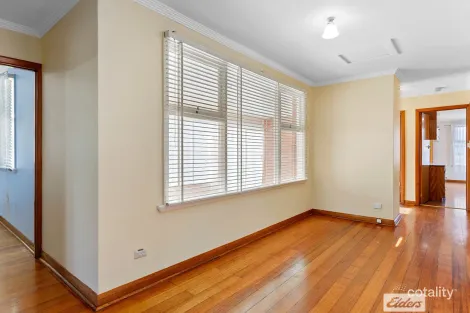 Property photo of 4 Holmes Place Park Grove TAS 7320