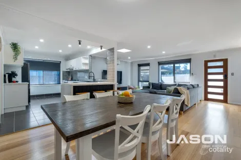 Property photo of 217 Melrose Drive Tullamarine VIC 3043