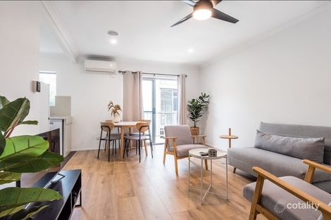 Property photo of 2/666 Kingsford Smith Drive Hamilton QLD 4007