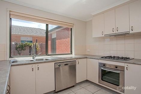 Property photo of 10 Shrike Terrace Williams Landing VIC 3027