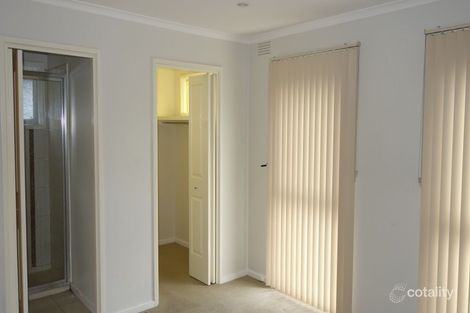 Property photo of 3 Eaglet Court Mill Park VIC 3082