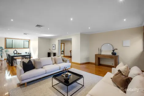 Property photo of 8 Arter Avenue Figtree NSW 2525