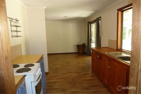 Property photo of 30 Warenda Road Clare SA 5453