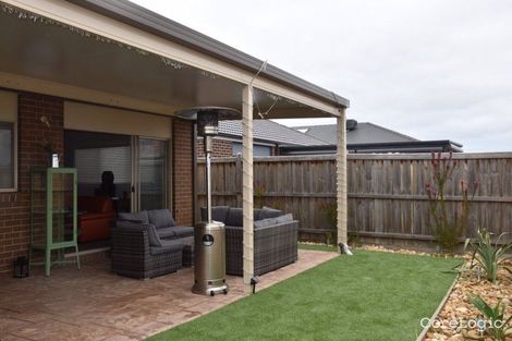 Property photo of 10 Whitecaps Avenue Point Cook VIC 3030
