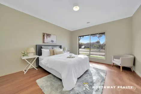 Property photo of 17 Lewisham Place Craigieburn VIC 3064