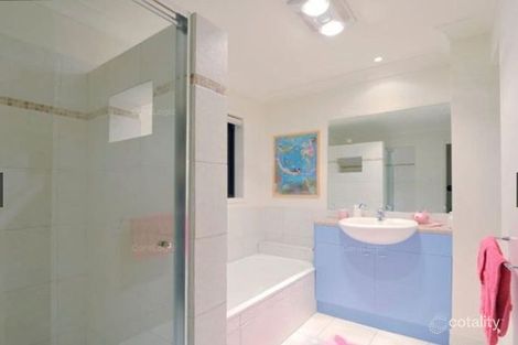 Property photo of 79 Malcolm Street Hawthorne QLD 4171
