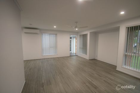Property photo of 137 Discovery Drive Helensvale QLD 4212