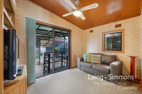 Property photo of 13 Goroka Street Whalan NSW 2770