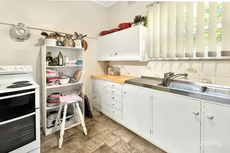 Property photo of 14 Miro Street Young NSW 2594