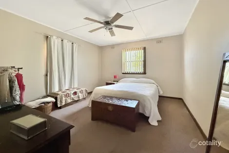 Property photo of 14 Miro Street Young NSW 2594