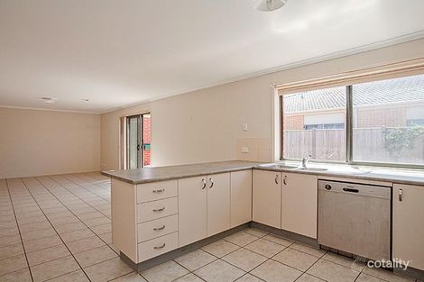 Property photo of 10 Shrike Terrace Williams Landing VIC 3027