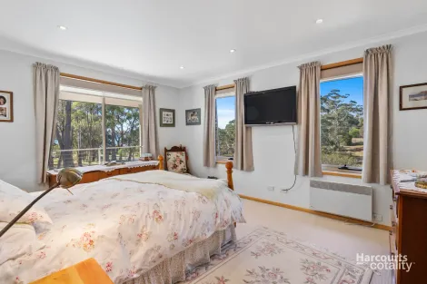 Property photo of 4 Baring Court Triabunna TAS 7190