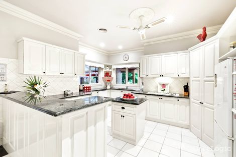 Property photo of 19 Lindon Strike Court Research VIC 3095
