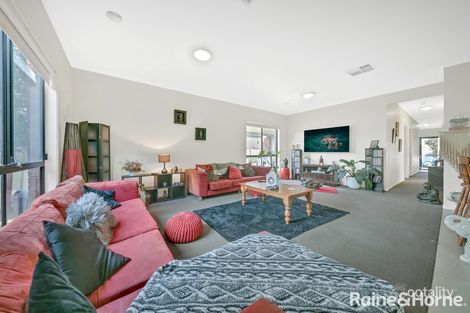Property photo of 6 Fishburn Grove Harkness VIC 3337