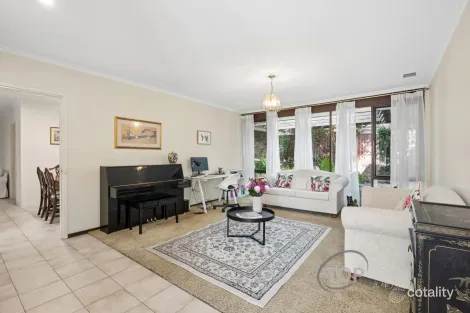 68 DARLEY CIR, BULL CREEK, WA 6149