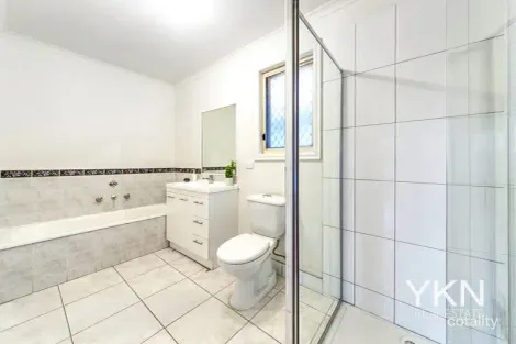 Property photo of 1/24 Bailey Street St Albans VIC 3021